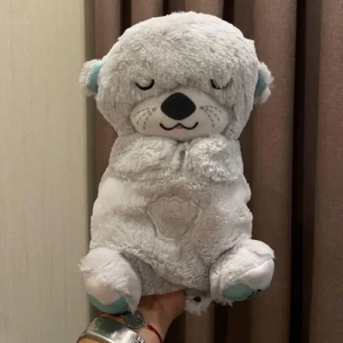 Игрушка мягкая успокаивающая Дышащяя Выдра на батарейках Серая