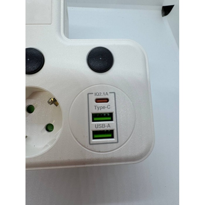 Сетевой фильтр с USB + подсветка (2×220В+2×USB+1×Type-C) белый AND F03 white